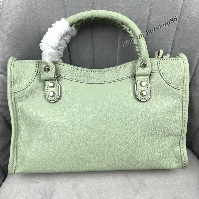 Balenciaga專櫃爆款銀錠馬卡綠色義大利進口山羊皮中號機車包 巴黎世家原單經典手提機車包 fyj1765